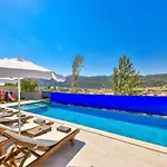 Taha Villa Kaş