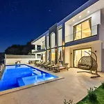 Villa Taha *