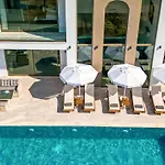 Villa Taha