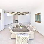 Villa Taha